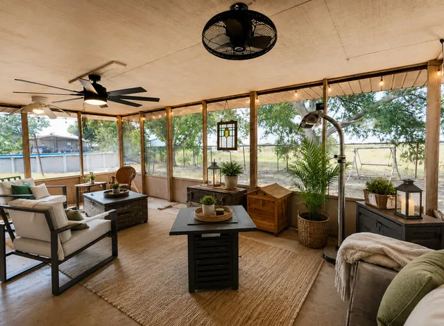 5032 S SANTA CLARA RD Seguin, TX 78155