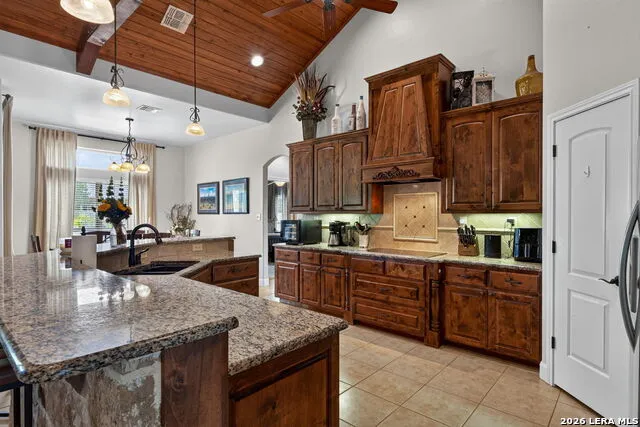 1641 Clover rdg Pleasanton, TX 78064