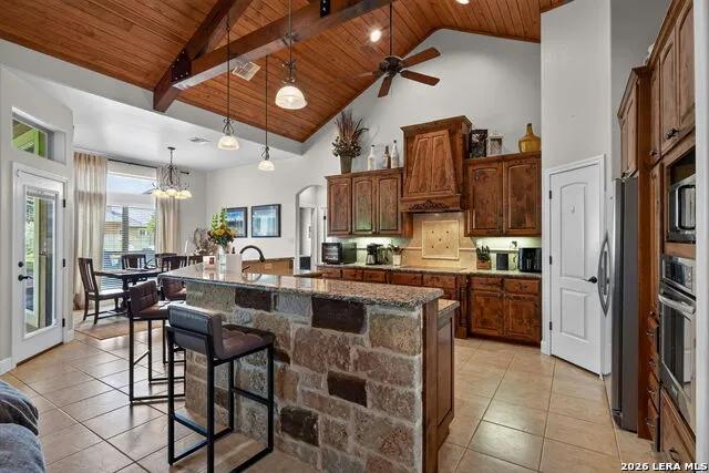 1641 Clover rdg Pleasanton, TX 78064