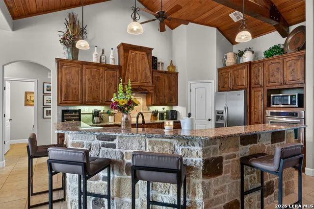 1641 Clover rdg Pleasanton, TX 78064
