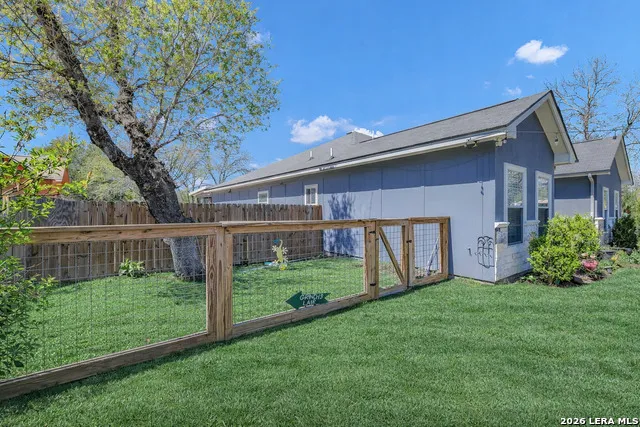 23007 DREAM VIEW DR Elmendorf, TX 78112
