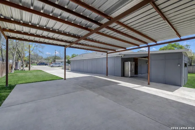 23007 DREAM VIEW DR Elmendorf, TX 78112