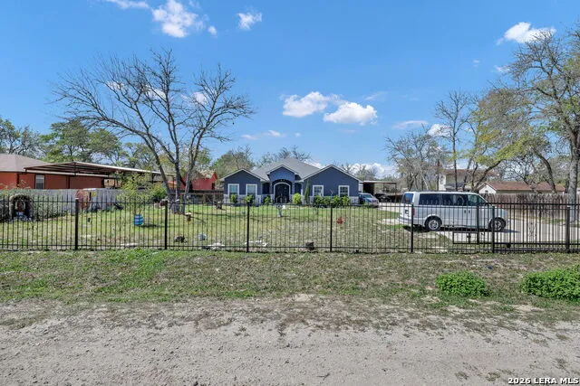 23007 DREAM VIEW DR Elmendorf, TX 78112