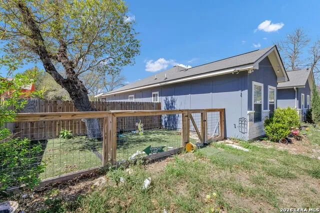 23007 DREAM VIEW DR Elmendorf, TX 78112