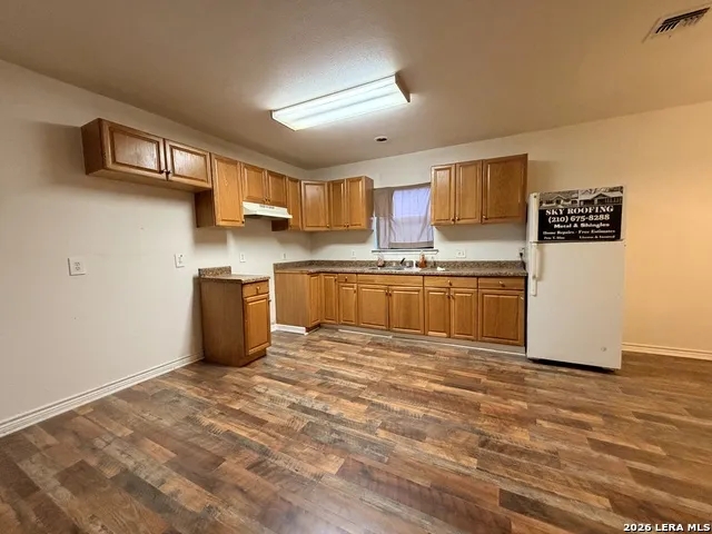 1008 MAIN ST Pleasanton, TX 78064