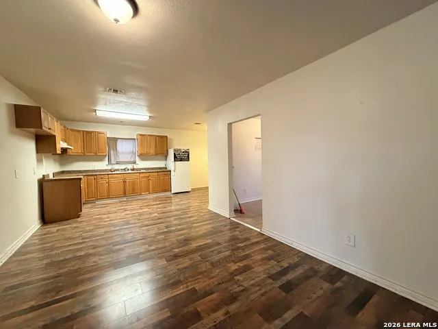 1008 MAIN ST Pleasanton, TX 78064