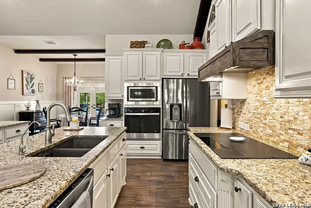 137 SENDERA WAY Canyon Lake, TX 78133