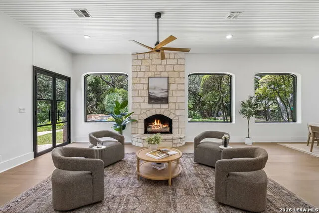 203 Durand Oak Shavano Park, TX 78230