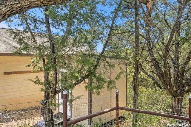 362 BLACK OAK DR Canyon Lake, TX 78133