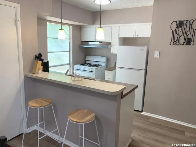 6706 RED BLF San Antonio, TX 78218