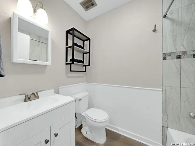 6706 RED BLF San Antonio, TX 78218