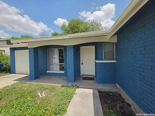 6706 RED BLF San Antonio, TX 78218