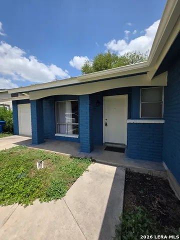 6706 RED BLF San Antonio, TX 78218