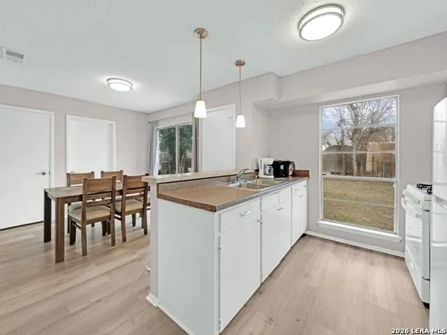 6706 RED BLF San Antonio, TX 78218