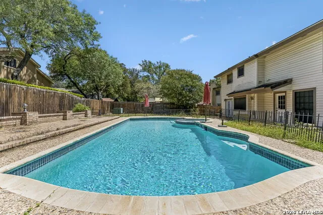 15222 Oak Spring St San Antonio, TX 78232