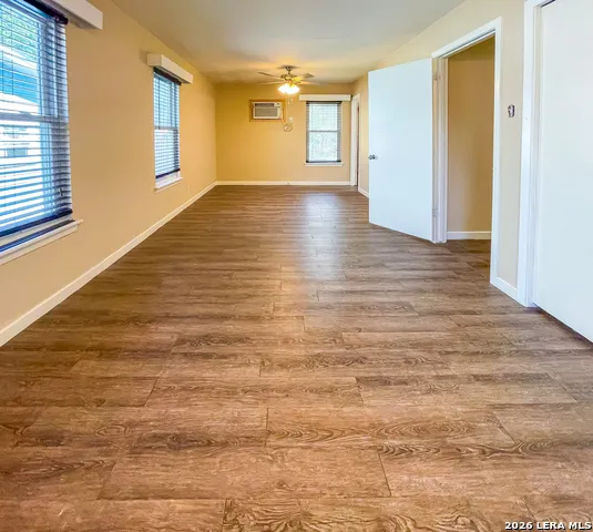 1512 E BOWIE ST Beeville, TX 78102