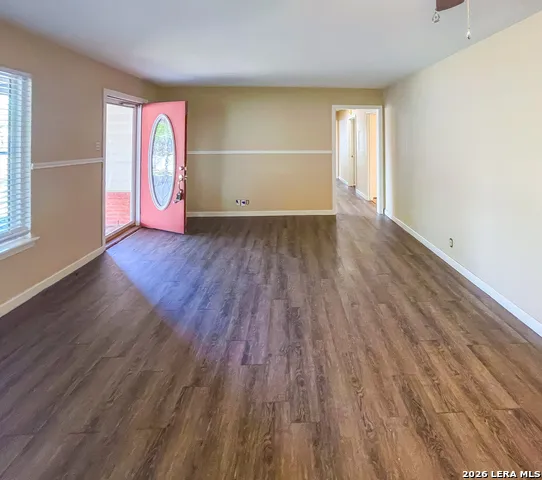 1512 E BOWIE ST Beeville, TX 78102
