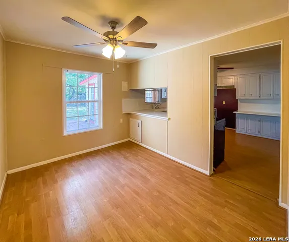 1512 E BOWIE ST Beeville, TX 78102