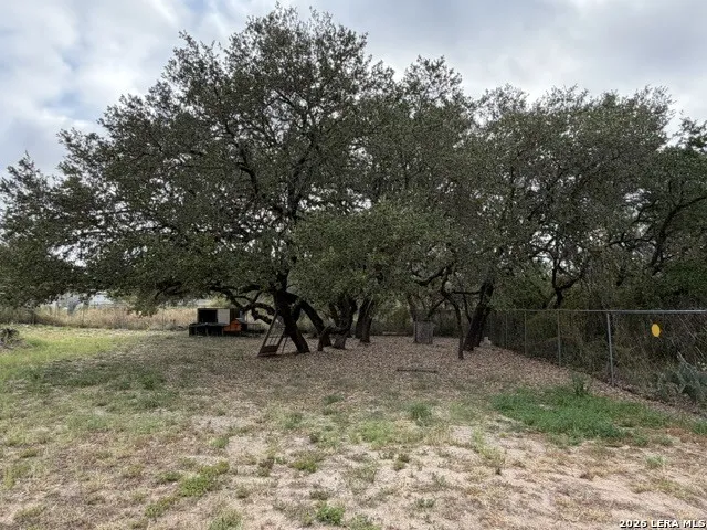 16472 STATE HIGHWAY 16 Poteet, TX 78065