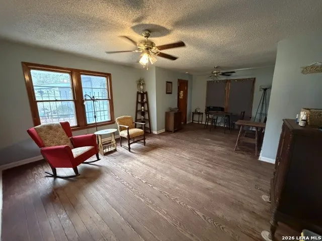 16472 STATE HIGHWAY 16 Poteet, TX 78065