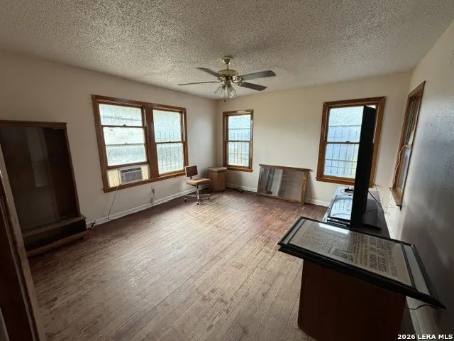 16472 STATE HIGHWAY 16 Poteet, TX 78065
