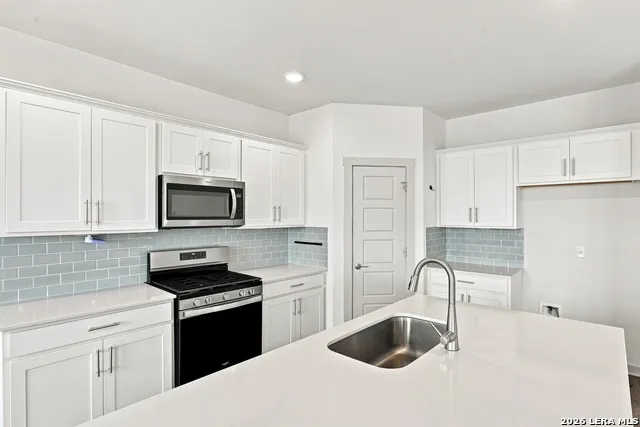 1315 PLYMOUTH RD San Marcos, TX 78666