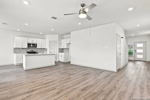 1315 PLYMOUTH RD San Marcos, TX 78666