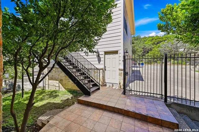 1745 W LAKESIDE DR Canyon Lake, TX 78133