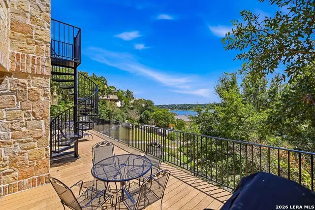 1745 W LAKESIDE DR Canyon Lake, TX 78133