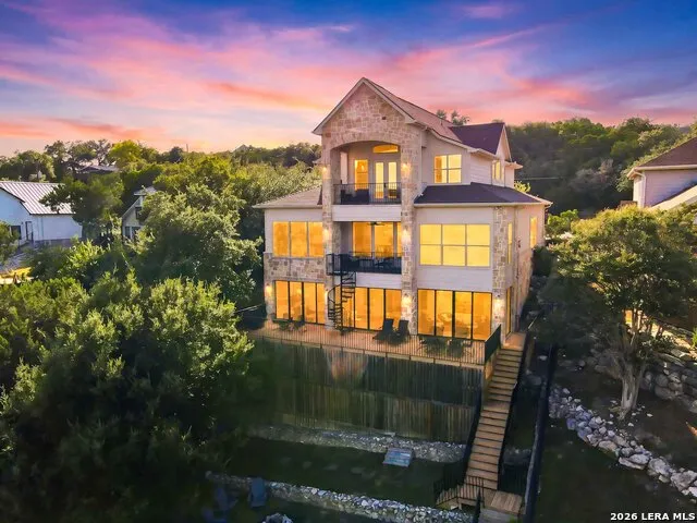 1745 W LAKESIDE DR Canyon Lake, TX 78133