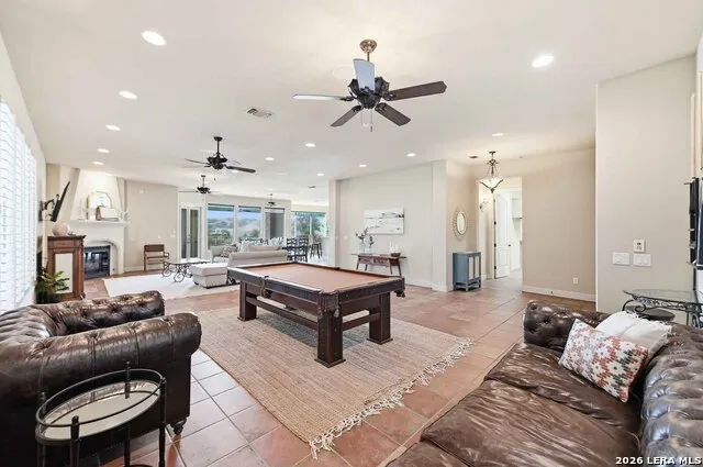 1745 W LAKESIDE DR Canyon Lake, TX 78133