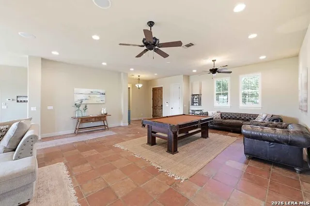 1745 W LAKESIDE DR Canyon Lake, TX 78133