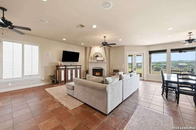 1745 W LAKESIDE DR Canyon Lake, TX 78133