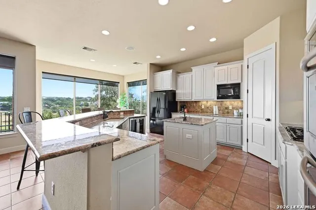 1745 W LAKESIDE DR Canyon Lake, TX 78133