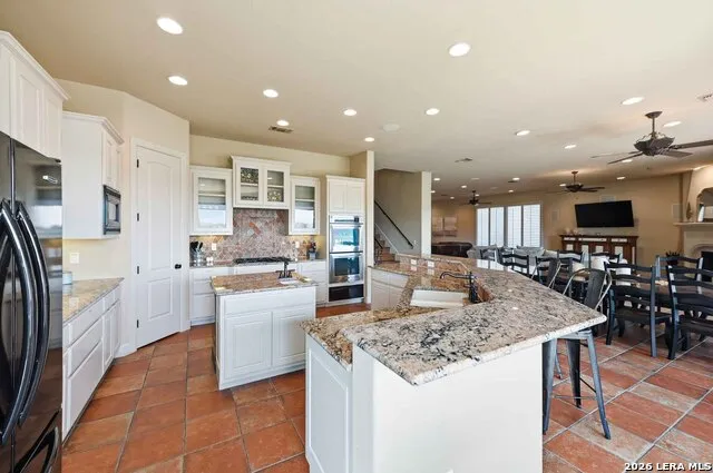 1745 W LAKESIDE DR Canyon Lake, TX 78133