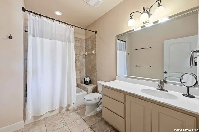 1745 W LAKESIDE DR Canyon Lake, TX 78133
