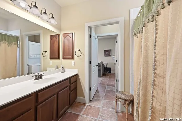 1745 W LAKESIDE DR Canyon Lake, TX 78133