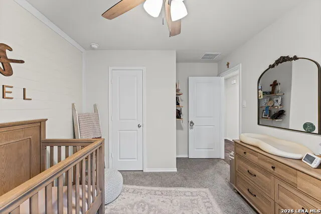 233 LEGENDARY TRAIL LOOP Floresville, TX 78114