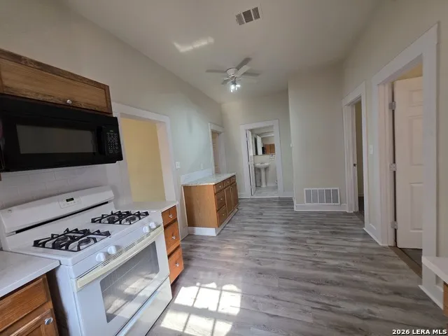116 Hess San Antonio, TX 78212