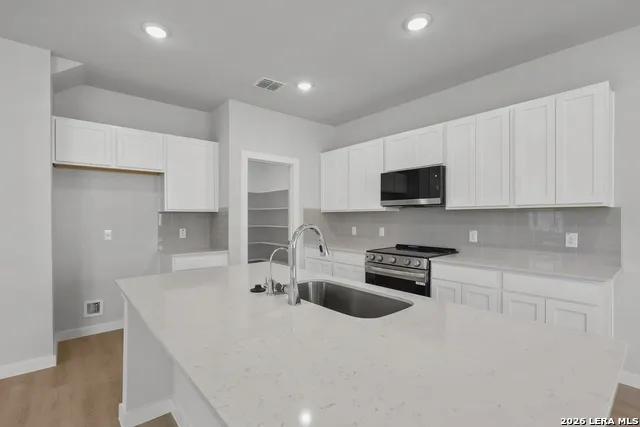 4430 DANFORTH ST New Braunfels, TX 78130