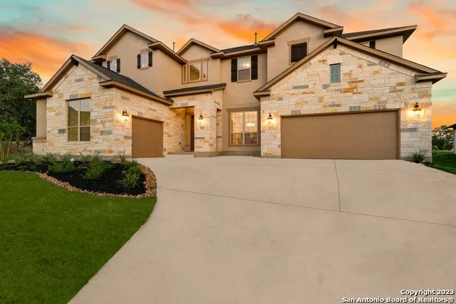 797 LILLY BLF Castroville, TX 78009