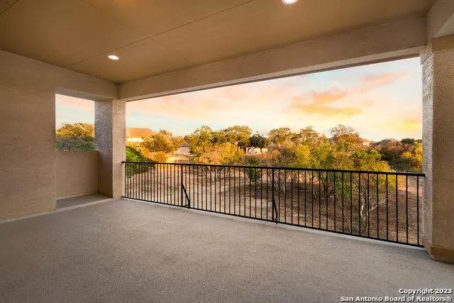 797 LILLY BLF Castroville, TX 78009