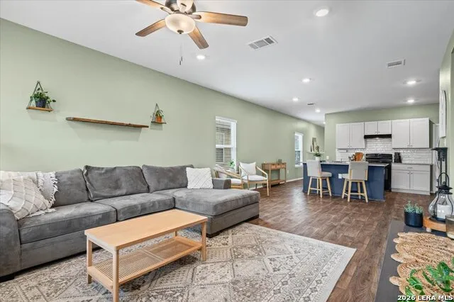 2972 PANTHER SPG New Braunfels, TX 78130