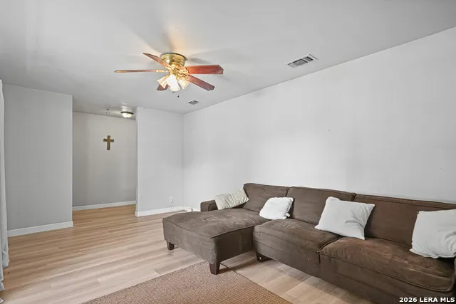 5102 Village Row San Antonio, TX 78218