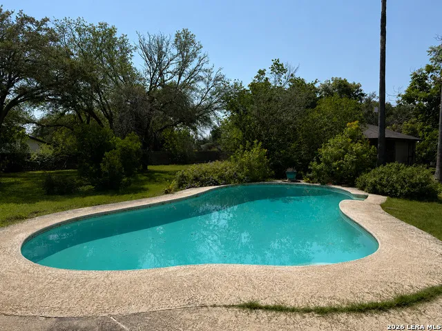 1309 ACORN RD Hondo, TX 78861