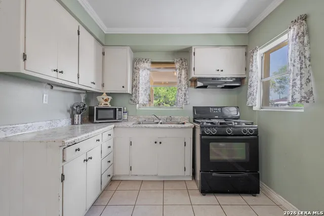 819 Comal Eagle Pass, TX 78852