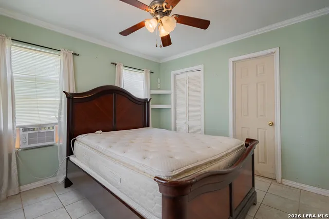 819 Comal Eagle Pass, TX 78852