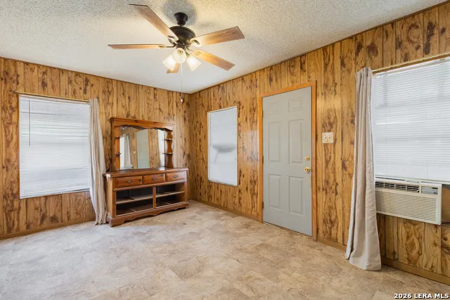 819 Comal Eagle Pass, TX 78852