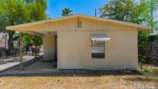 819 Comal Eagle Pass, TX 78852