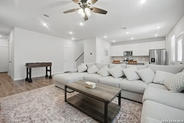 7351 TEAL TRACE San Antonio, TX 78240
